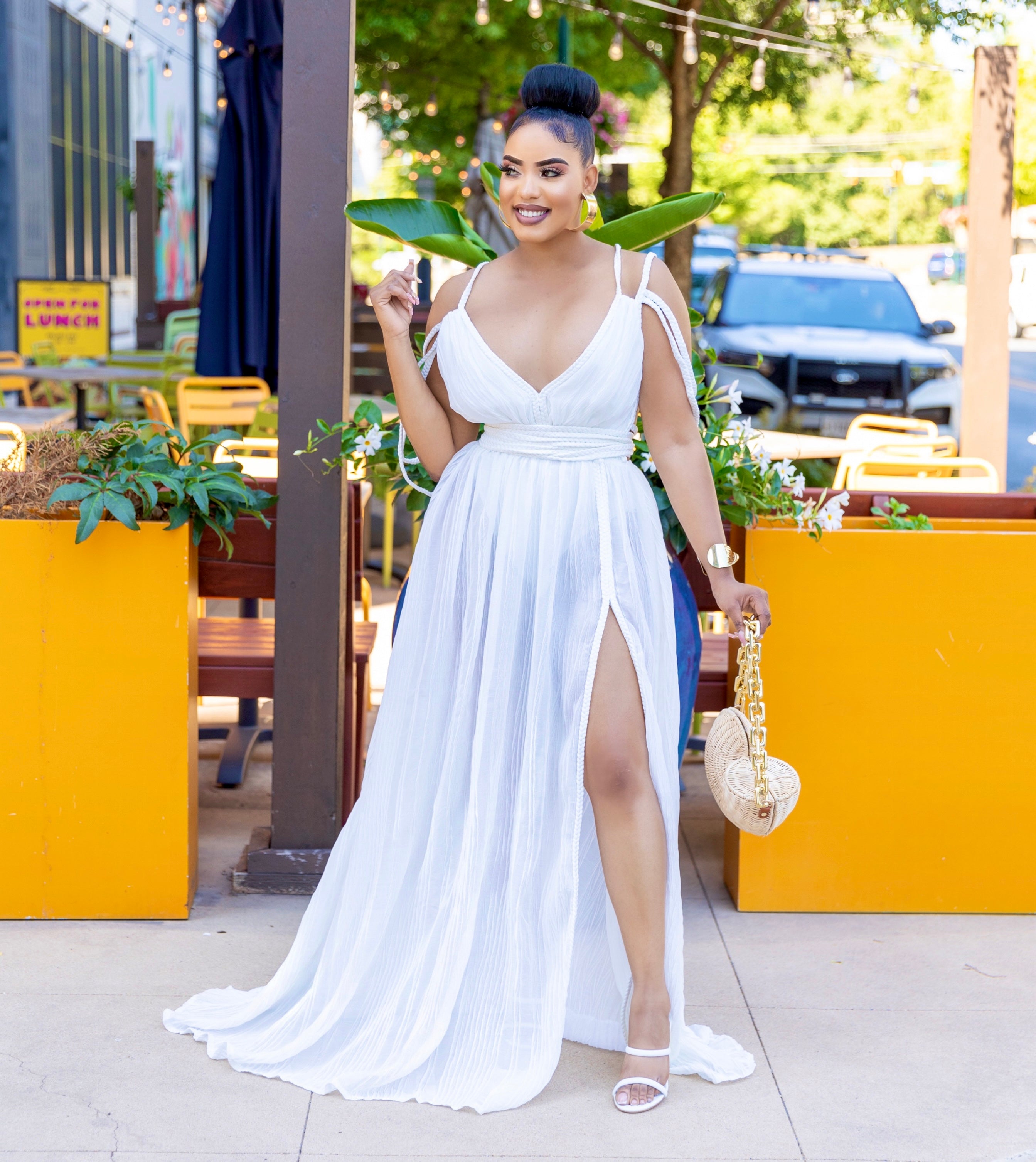 White Goddess maxi dress Small White Goddess maxi dress Small