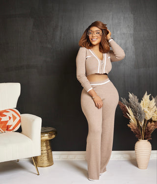 Amoura Pants set