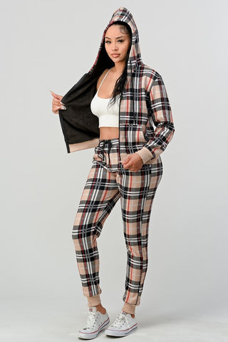 She’s from the Block 2 piece set